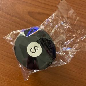 8 Ball Hair Claw Clip